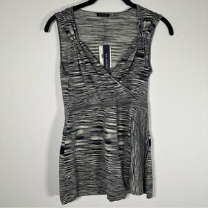 NWT Magaschoni Textured Knit Half Wrap Blouse Size Small - minimalist luxury